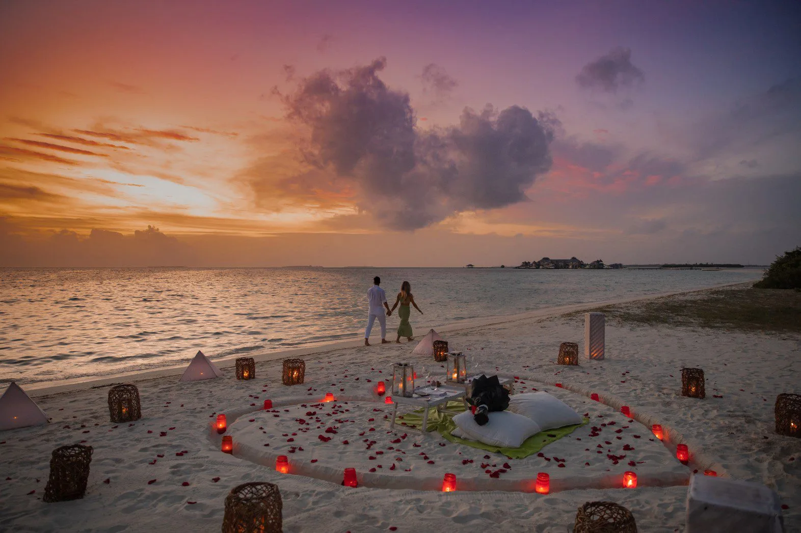 Top 5 Romantic Experiences in the Maldives