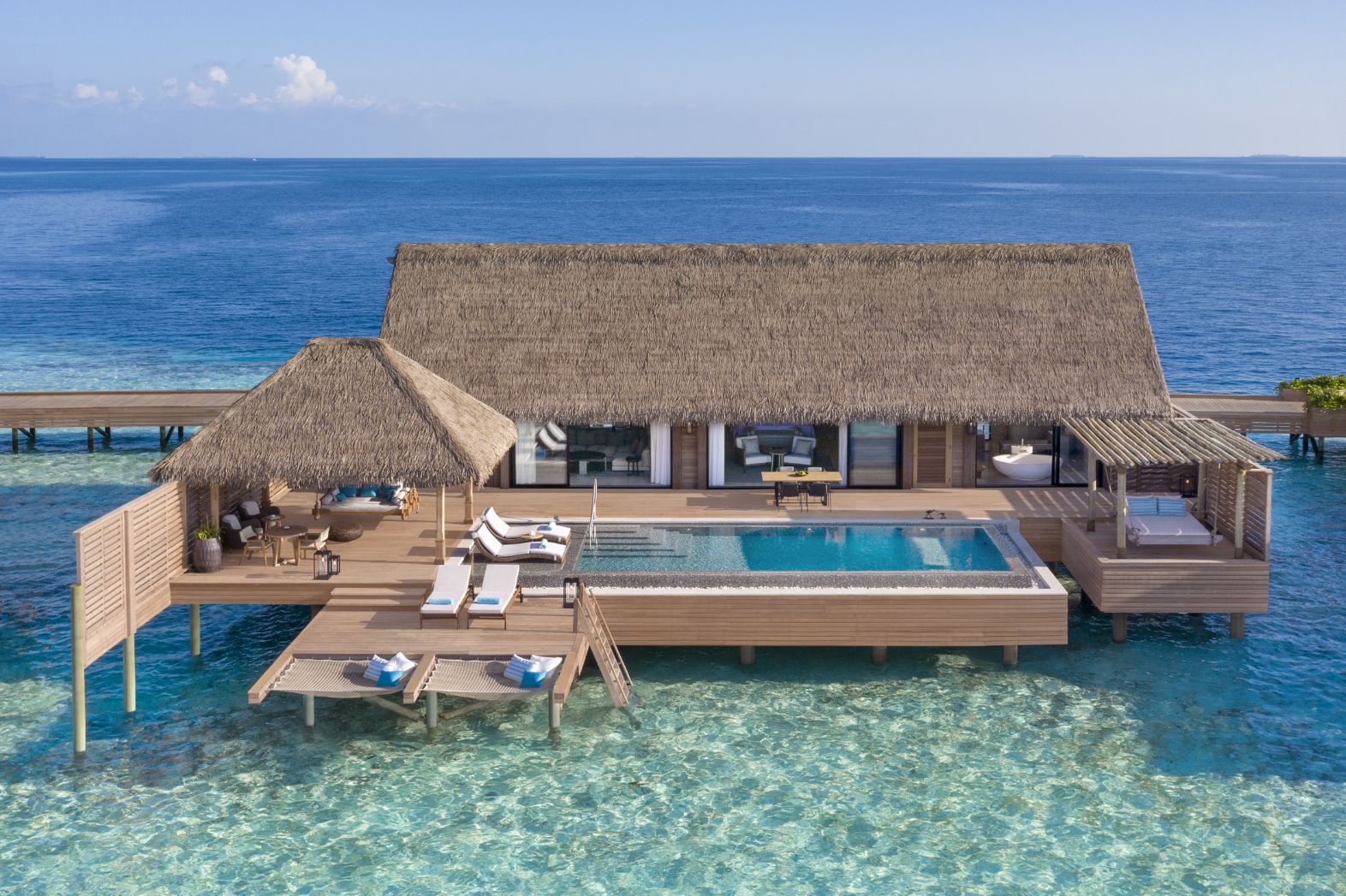 1. King Grand Overwater Villa_Aerial View