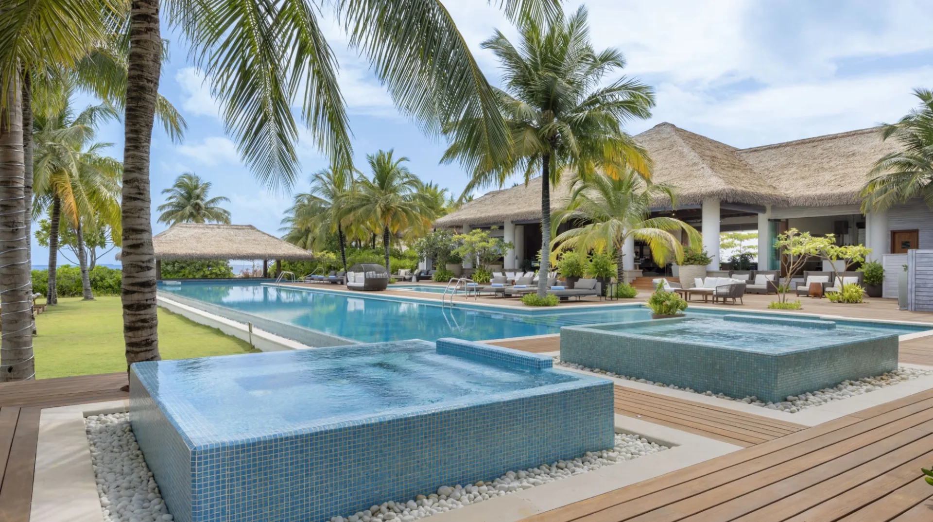 Ithaafushi The Private Island Haali