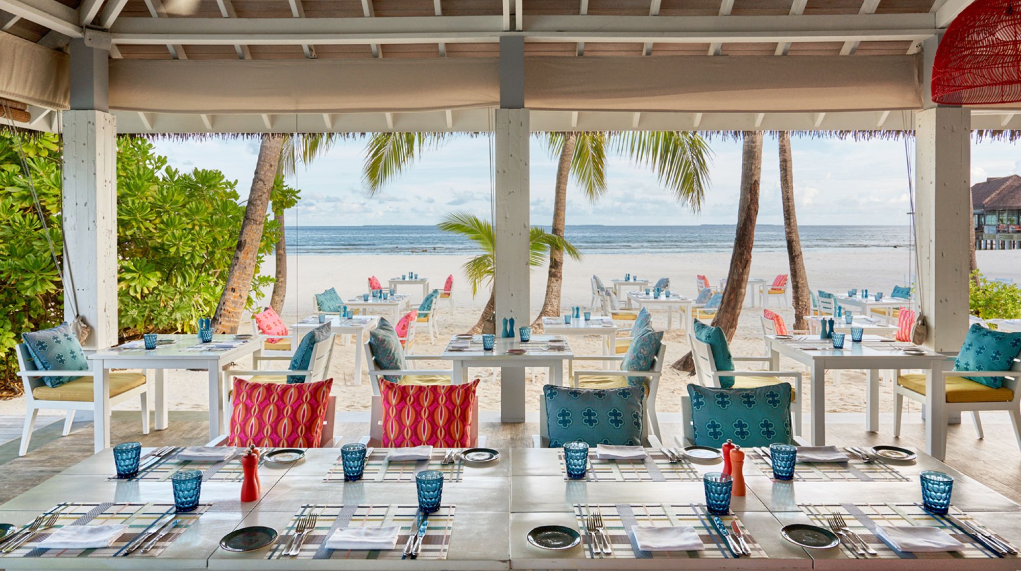 Seaside Finolhu_Beach Kitchen Indoor Seating Area