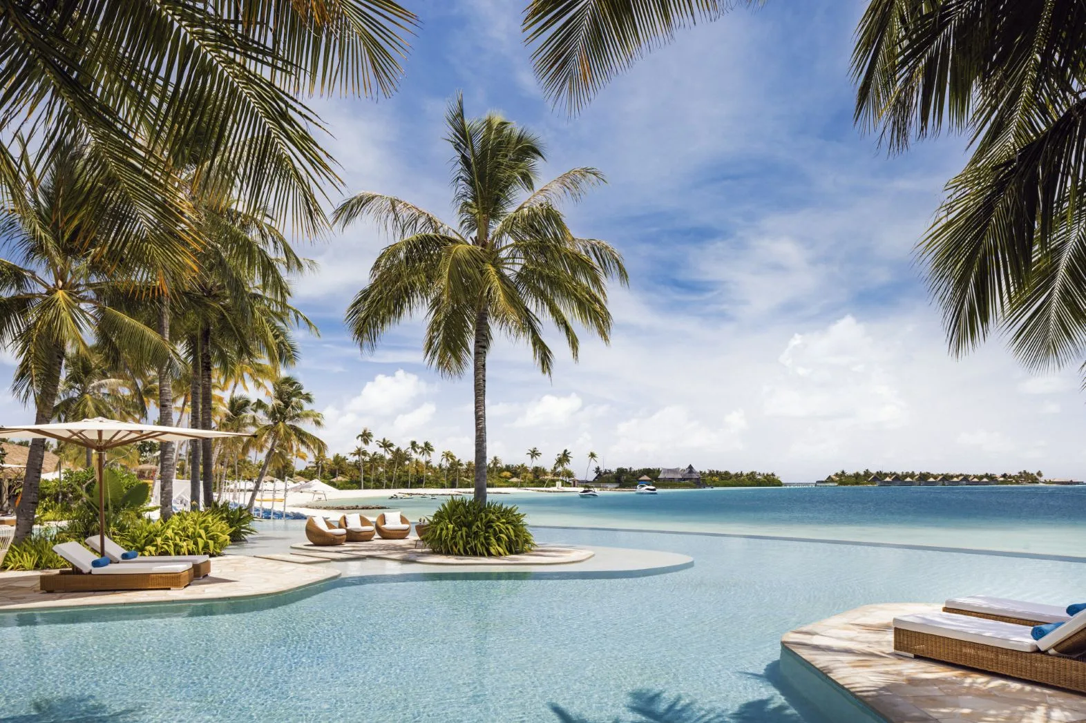 Waldorf Astoria Maldives Ithaafushi - Lagoon Pool