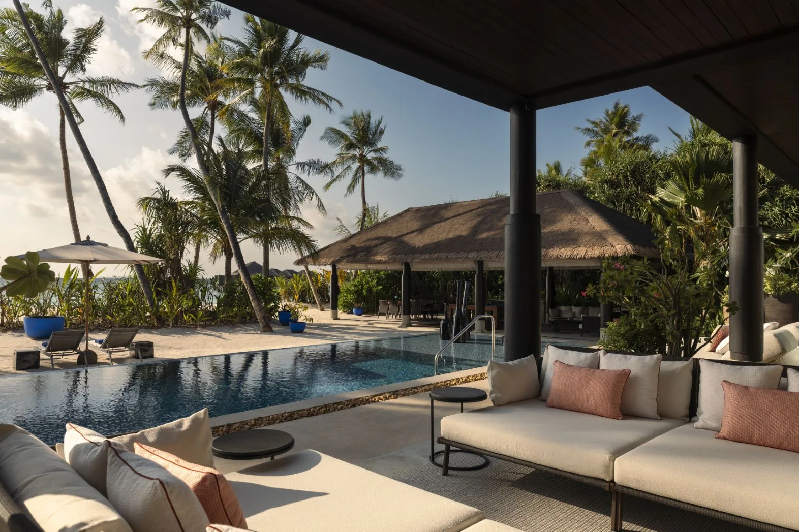 Kuredhi Private Island Outdoor Area Pic