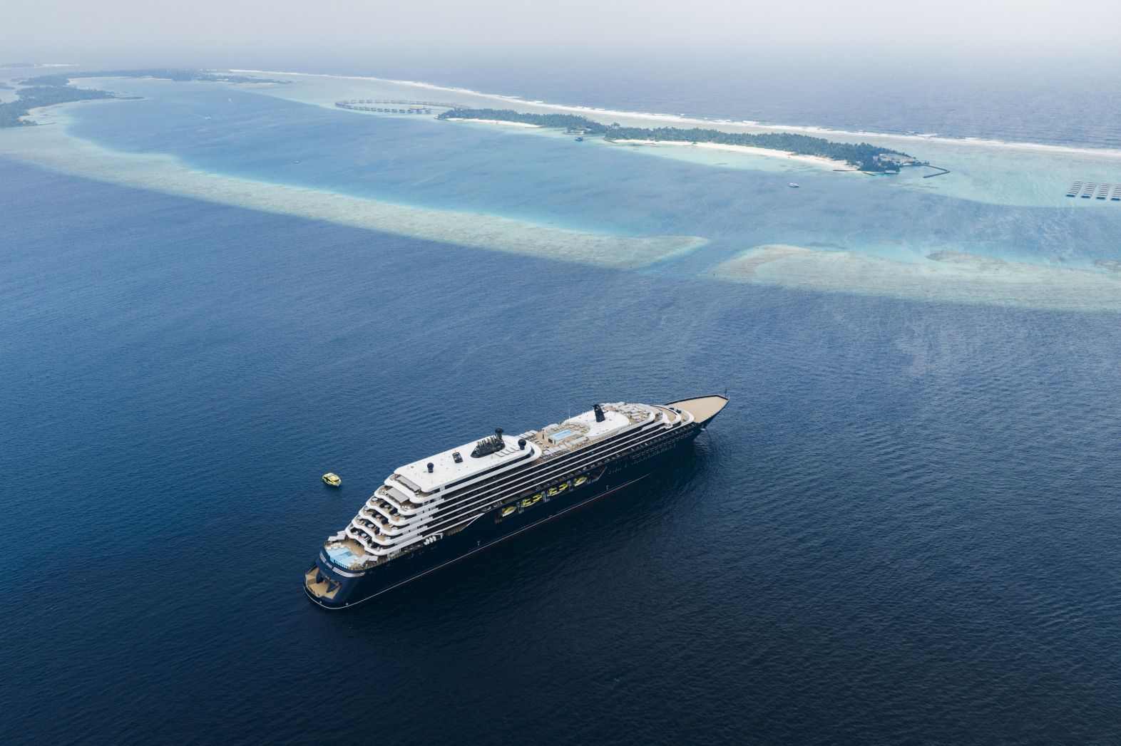 Luminara The Ritz-Carlton Yacht Collection