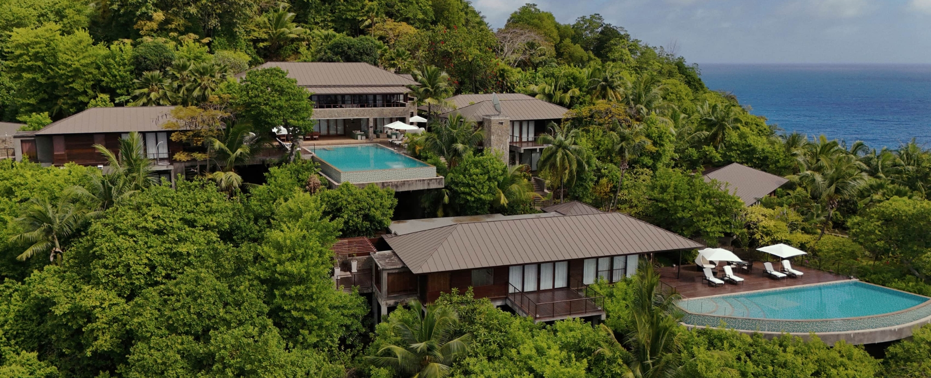 Eight-Bedroom Residence Villa