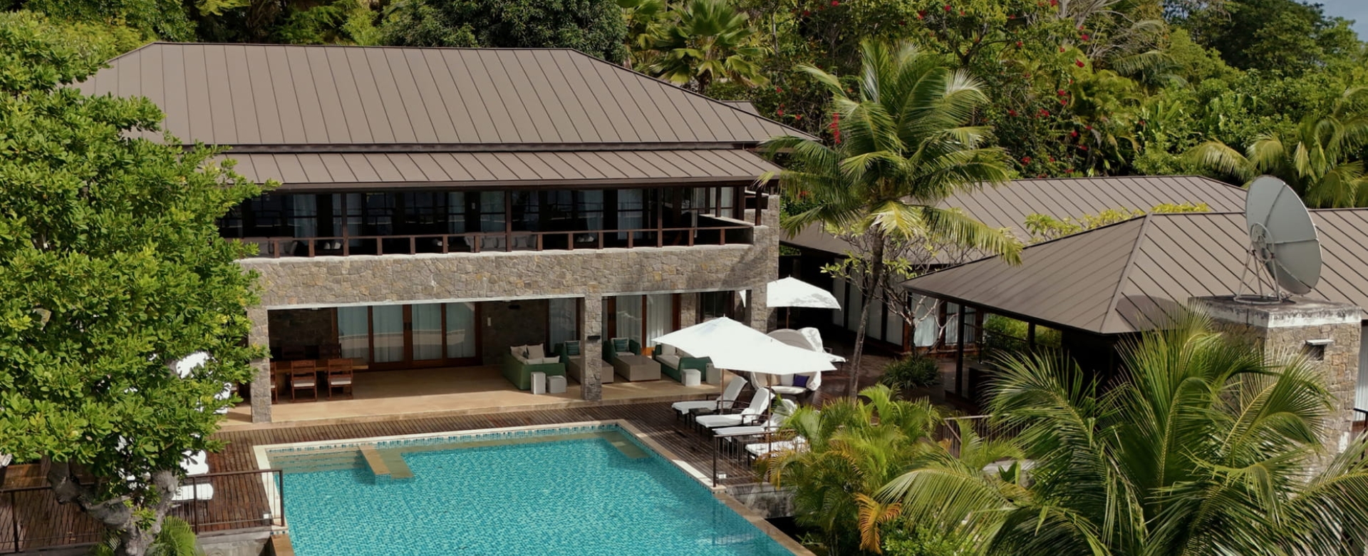 Eight-Bedroom Residence Villa