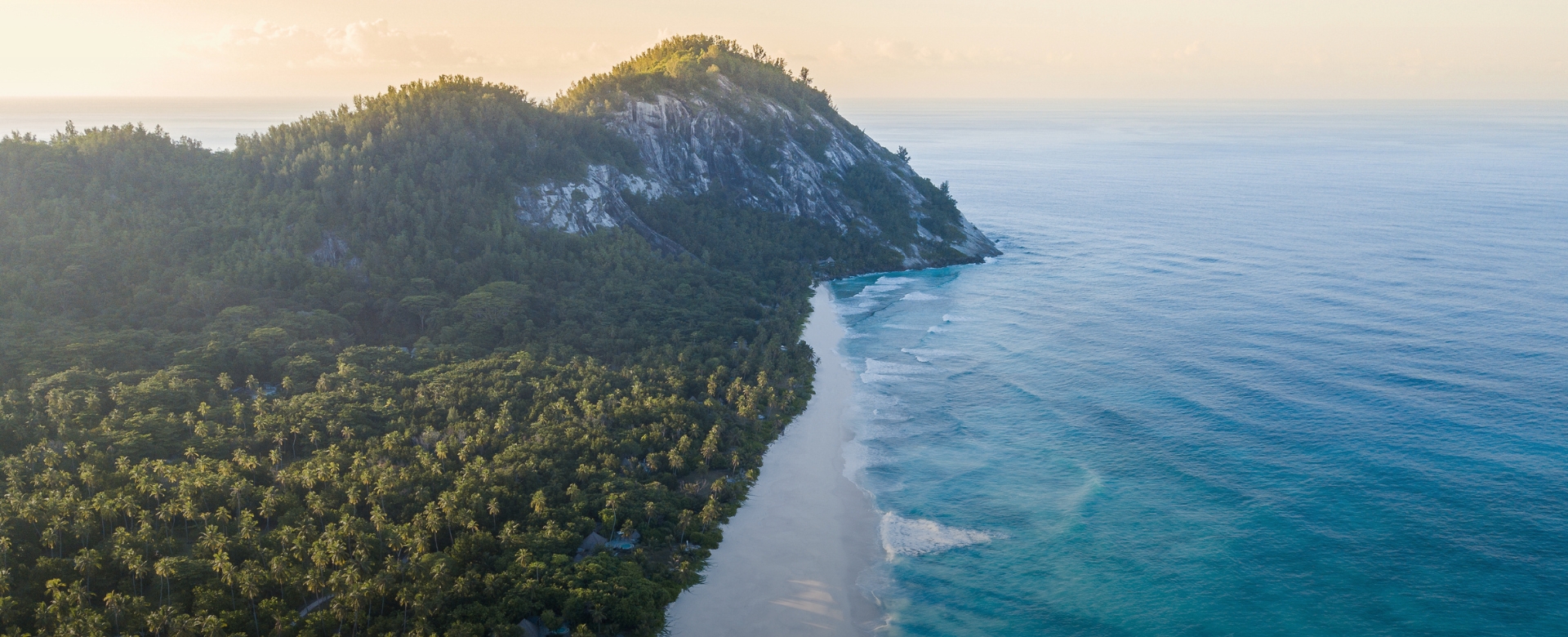north island seychelles Website Banner=