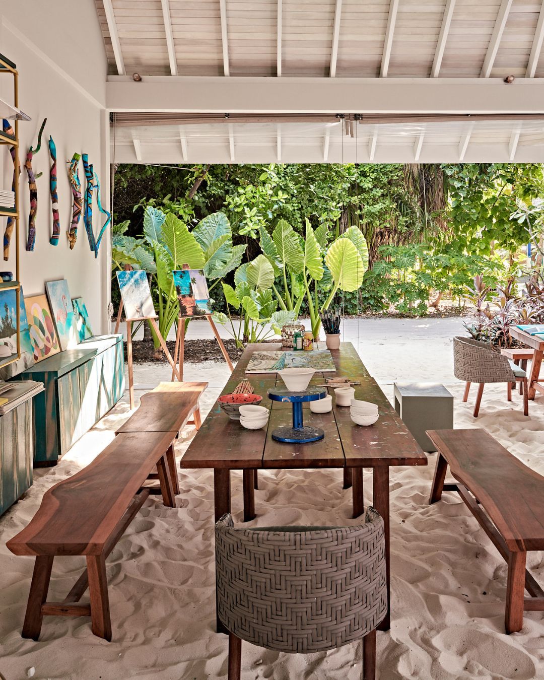The Art Lab Finolhu's Creative Hub