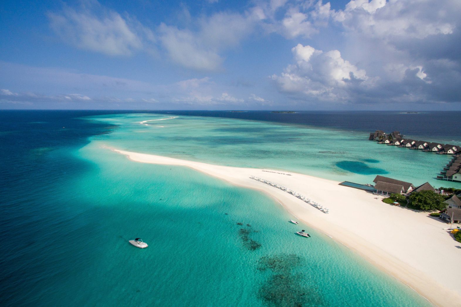 Four Seasons Resort Maldives at Landaa Giraavaru